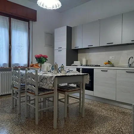 Demi House Apartment